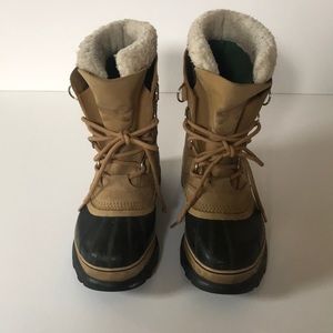 Sorel Caribou Boots size 9 (fits a 10)